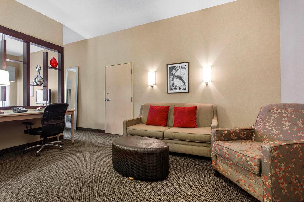 Springhill Suites By Marriott Roanoke Ngoại thất bức ảnh